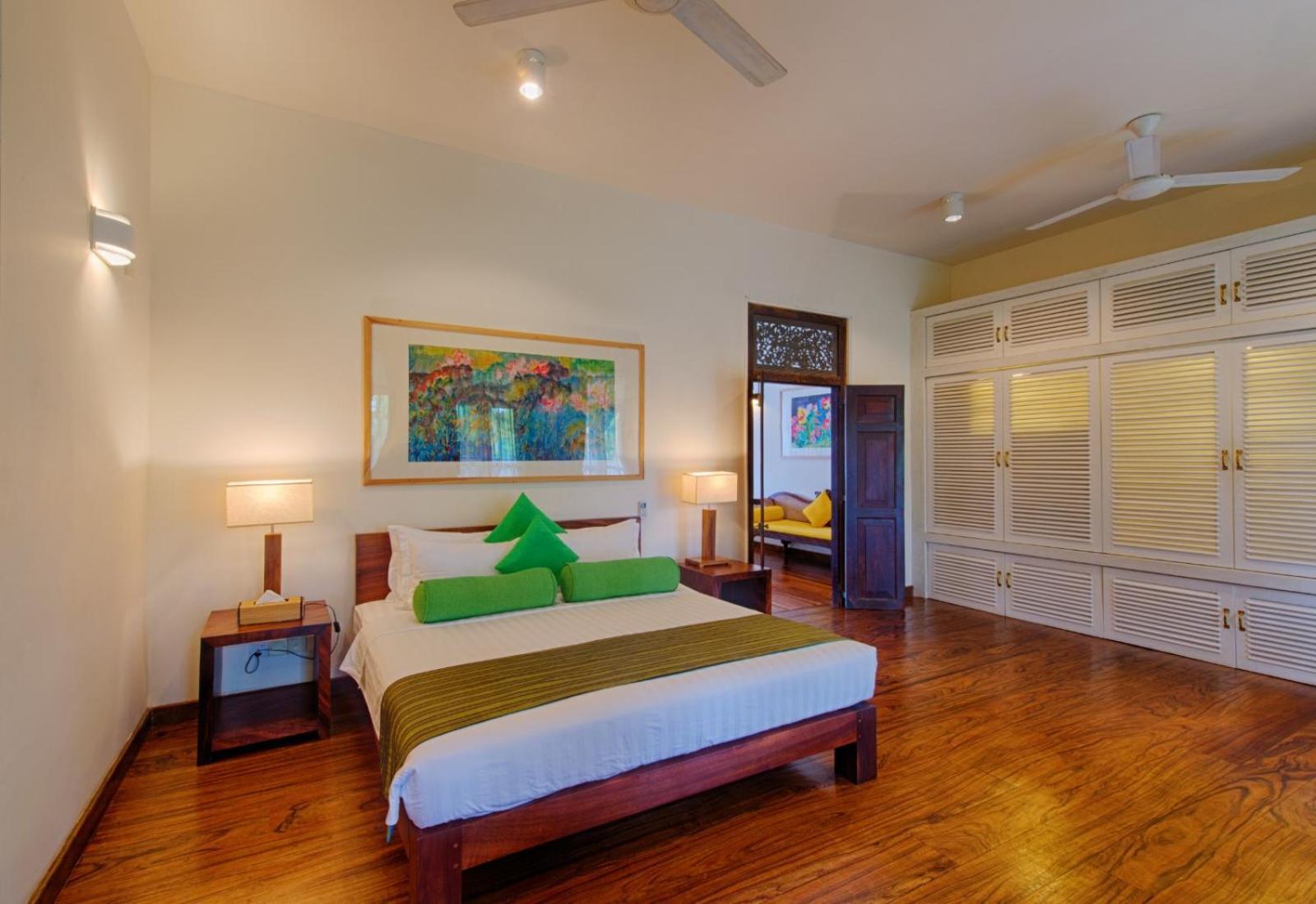 Executive Master Suite with 10% off on Food & Beverage