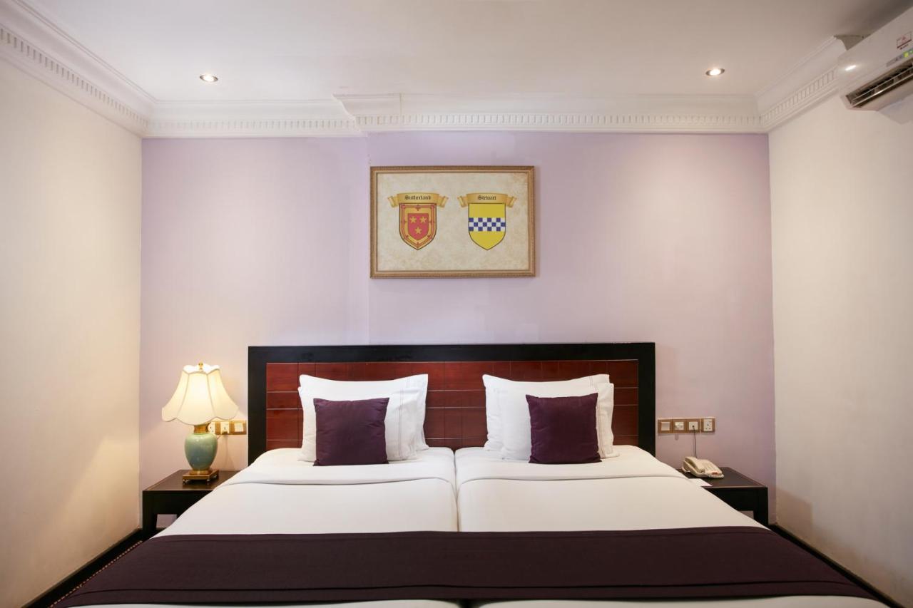 Deluxe Room F&B 