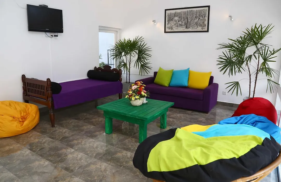 Lanka Hostels Colombo Lhc-1