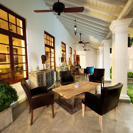 D Pavilion Boutique Hotel-3